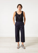 Load image into Gallery viewer, Wide Cropped Trouser in Navy - black