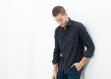 Load image into Gallery viewer, Western Arkansas Button-Up in Dark Hash Floral - gray