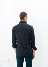 Load image into Gallery viewer, Western Arkansas Button-Up in Dark Hash Floral - gray