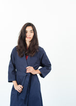 Load image into Gallery viewer, Sateen Trench in Navy - green