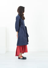 Load image into Gallery viewer, Sateen Trench in Navy - green