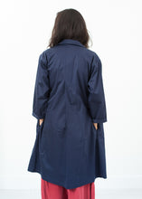 Load image into Gallery viewer, Sateen Trench in Navy - green