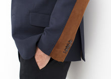 Load image into Gallery viewer, Swift Low Blazer in Navy - green