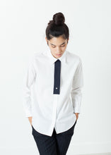 Load image into Gallery viewer, Pau Shirt in White - indigo