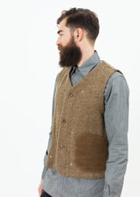 Load image into Gallery viewer, Work Vest in Tan - black