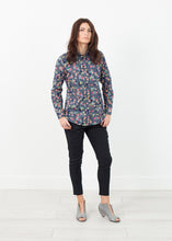 Load image into Gallery viewer, Long Sleeve Blouse in Black/Floral - pink