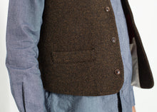 Load image into Gallery viewer, Kobe Vest in Brown - pink