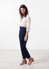 Load image into Gallery viewer, Tapered Trouser - black