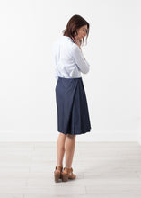 Load image into Gallery viewer, Side Pleat Skirt - violet