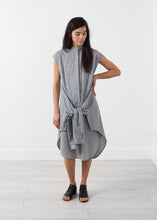 Load image into Gallery viewer, Embraced Tunic - black