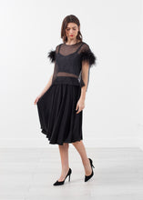 Load image into Gallery viewer, Organza Feather Top - purple