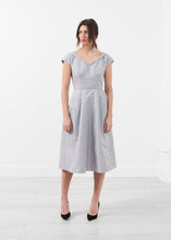 Load image into Gallery viewer, Robe Dress - black