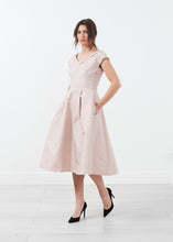 Load image into Gallery viewer, Robe Dress - brown