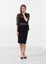 Load image into Gallery viewer, Ruffle Top - violet