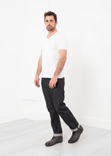 Load image into Gallery viewer, V-Neck Tee - black