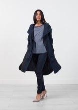 Load image into Gallery viewer, Wett Coat - black