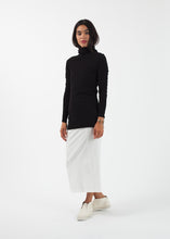 Load image into Gallery viewer, Turtleneck - green