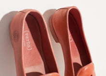 Load image into Gallery viewer, Leather Loafer in Rose - indigo