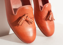 Load image into Gallery viewer, Leather Loafer in Rose - indigo