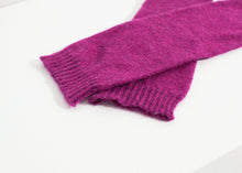 Load image into Gallery viewer, Pikki Mittens in Fuchsia - black