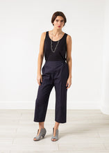 Load image into Gallery viewer, Wide Cropped Trouser in Navy - black
