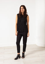 Load image into Gallery viewer, Zip Back Circle Blouse in Black - gray
