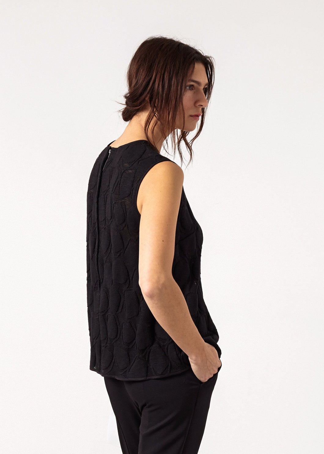 Zip Back Circle Blouse in Black - gray