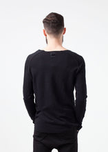 Load image into Gallery viewer, Daris Tee in Black - red
