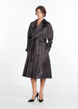 Load image into Gallery viewer, Trench Coat in Black - brown
