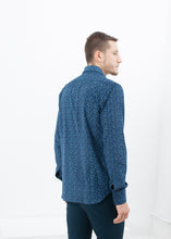 Load image into Gallery viewer, Western Arkansas Button-Up in Blue Floral - yellow
