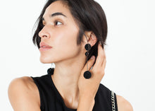 Load image into Gallery viewer, Drop Cluster Earring in Black - yellow
