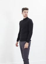Load image into Gallery viewer, Merino Knit Turtleneck in Black - purple
