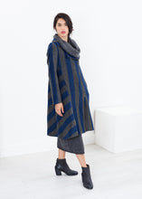 Load image into Gallery viewer, Petale Coat in Silver/Blue - gray
