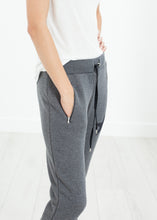 Load image into Gallery viewer, Loopwheeler Star Pant in Grey - pink
