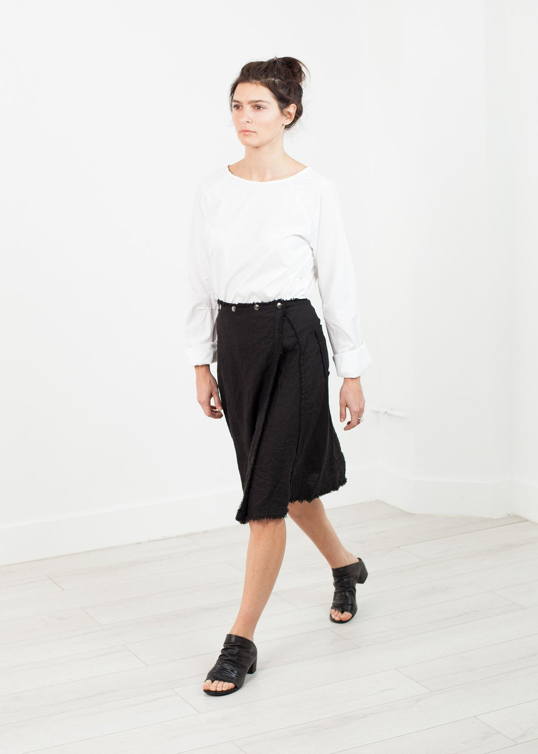 Wrap Snap Skirt in Black - apricot