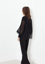 Load image into Gallery viewer, Poet Silk Sweater in Black - white
