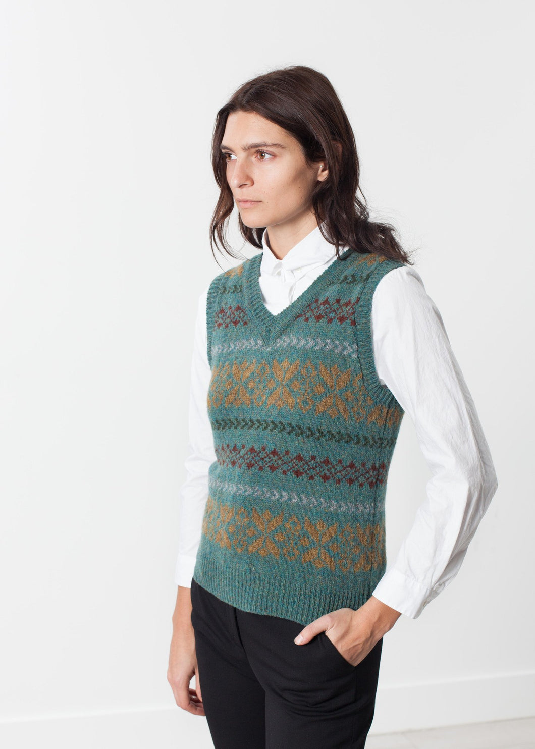 Fair Isle Vest in Army - brown