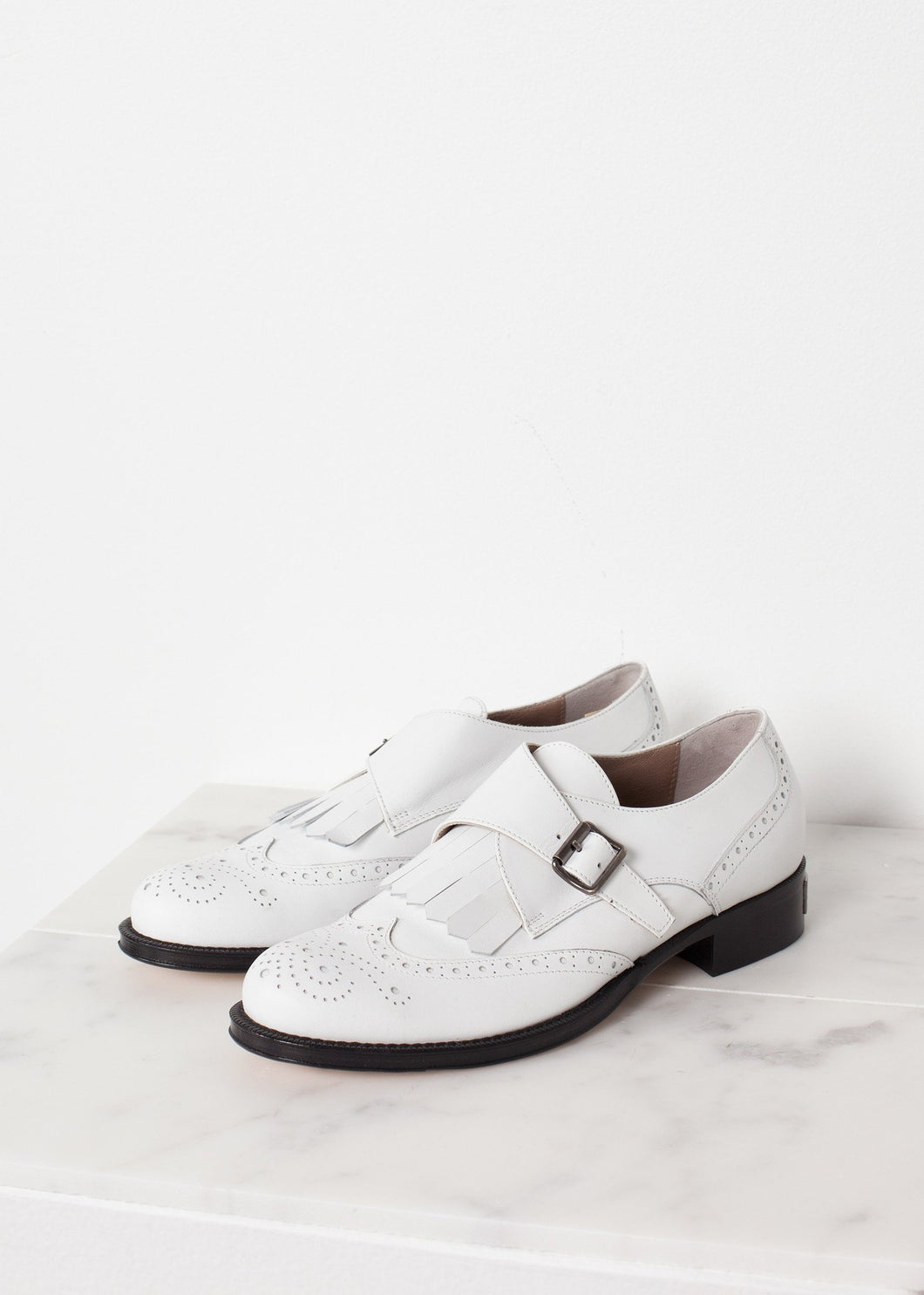 Golf Shoe in White - brown