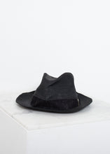 Load image into Gallery viewer, Hobo Hat - apricot
