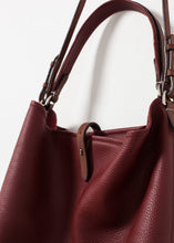 Load image into Gallery viewer, Pretty Grooming Bag - purple
