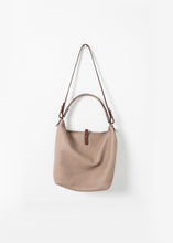 Load image into Gallery viewer, Pretty Grooming Bag - green
