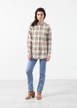 Load image into Gallery viewer, Standard Shirt - apricot
