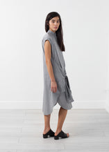 Load image into Gallery viewer, Embraced Tunic - black
