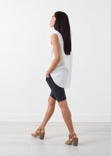 Load image into Gallery viewer, Sleeveless Tunic - apricot
