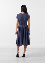 Load image into Gallery viewer, Relax Dress - purple
