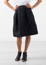 Load image into Gallery viewer, Reversi Skirt - white
