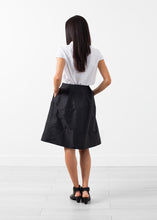 Load image into Gallery viewer, Reversi Skirt - white
