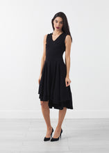 Load image into Gallery viewer, V-Neck Dress - green
