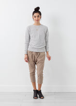 Load image into Gallery viewer, Striped Pullover - white
