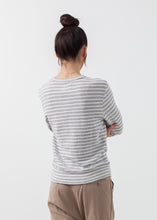 Load image into Gallery viewer, Striped Pullover - white
